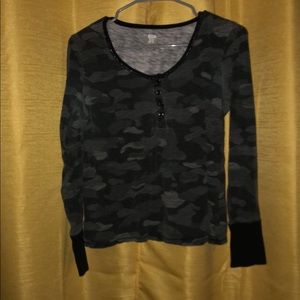 Long sleeve, button, camp, tee